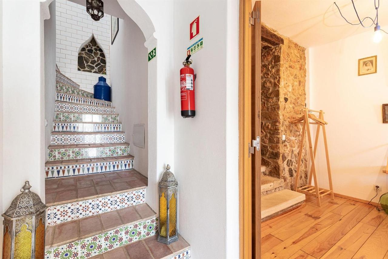 Casa Do Torreao Bed & Breakfast Salir Exterior photo